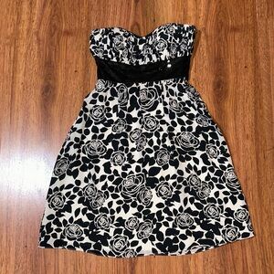 White House Black Market Midi Women’s Size 4 Dress, Strapless, Floral, Lined